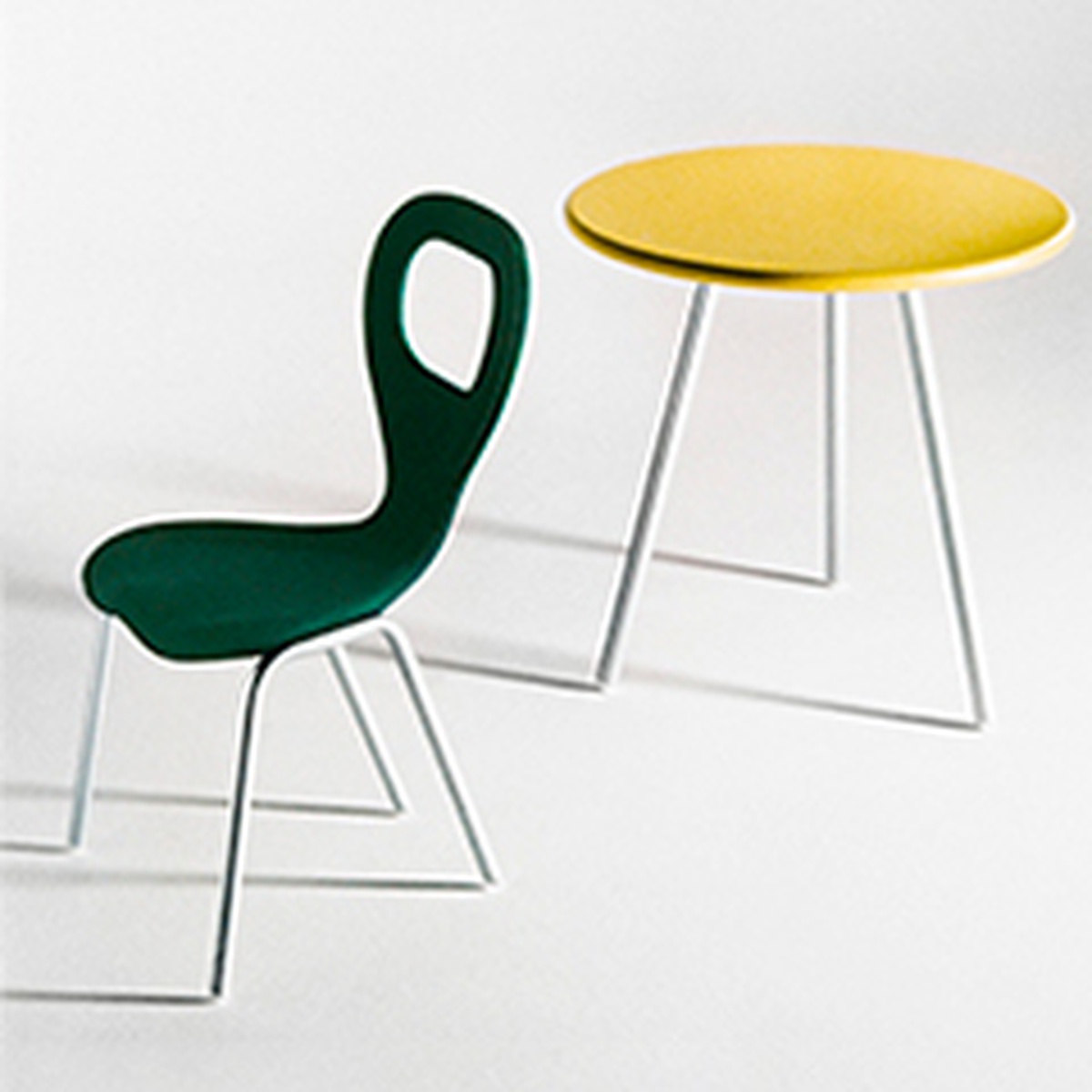 Storia Design Moroso, TV chair, Marc Newson, innovazione formale, poliuretano espanso schiumato, 1993