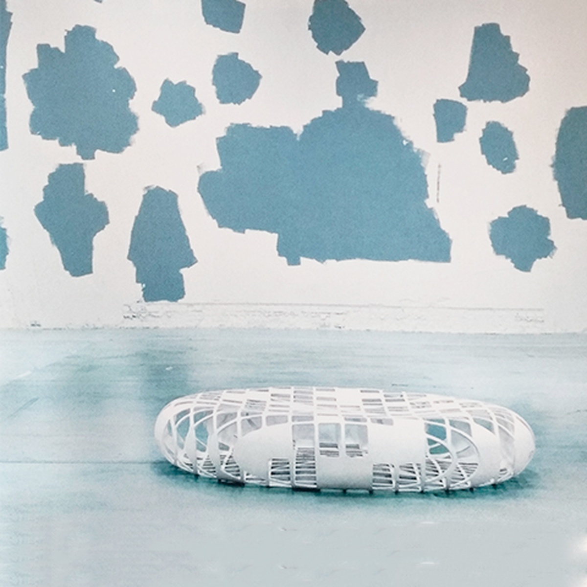 Storia del Design Moroso, complemento d’arredo Osorom, stampaggio ad iniezione di un particolare polimero, Konstantin Grcic, 2004 – 2005