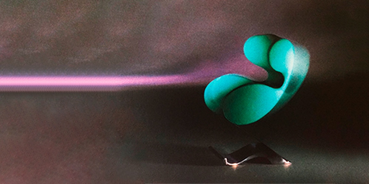 Storia Design Moroso, foto catalogo Spring Collection, Tom Vack, anni novanta